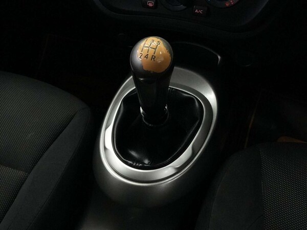Used Nissan Juke 2013 for sale - 76278458: Photo 59
