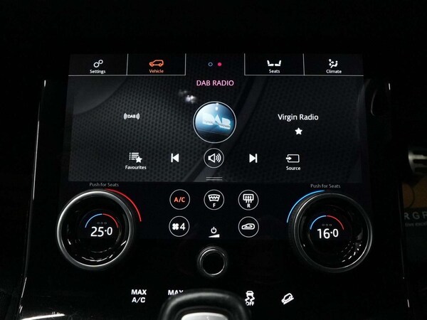 Used Land Rover Range Rover Evoque 2019 for sale - 76278445: Photo 50