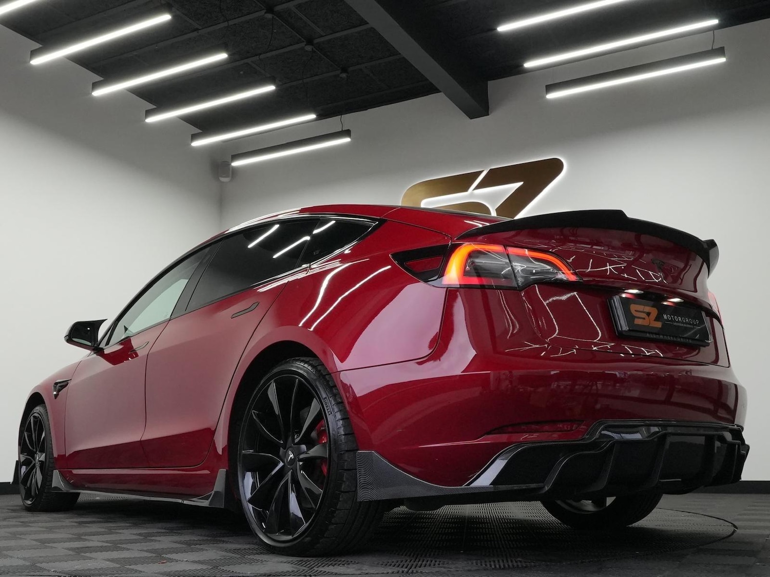 Used Tesla Model 3 2021 for sale - 76043070: Photo 2