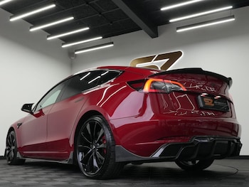 Used Tesla Model 3 2021 for sale - 76043070: Photo 2