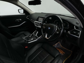 Used BMW 3 Series 2021 for sale - 76289007: Photo