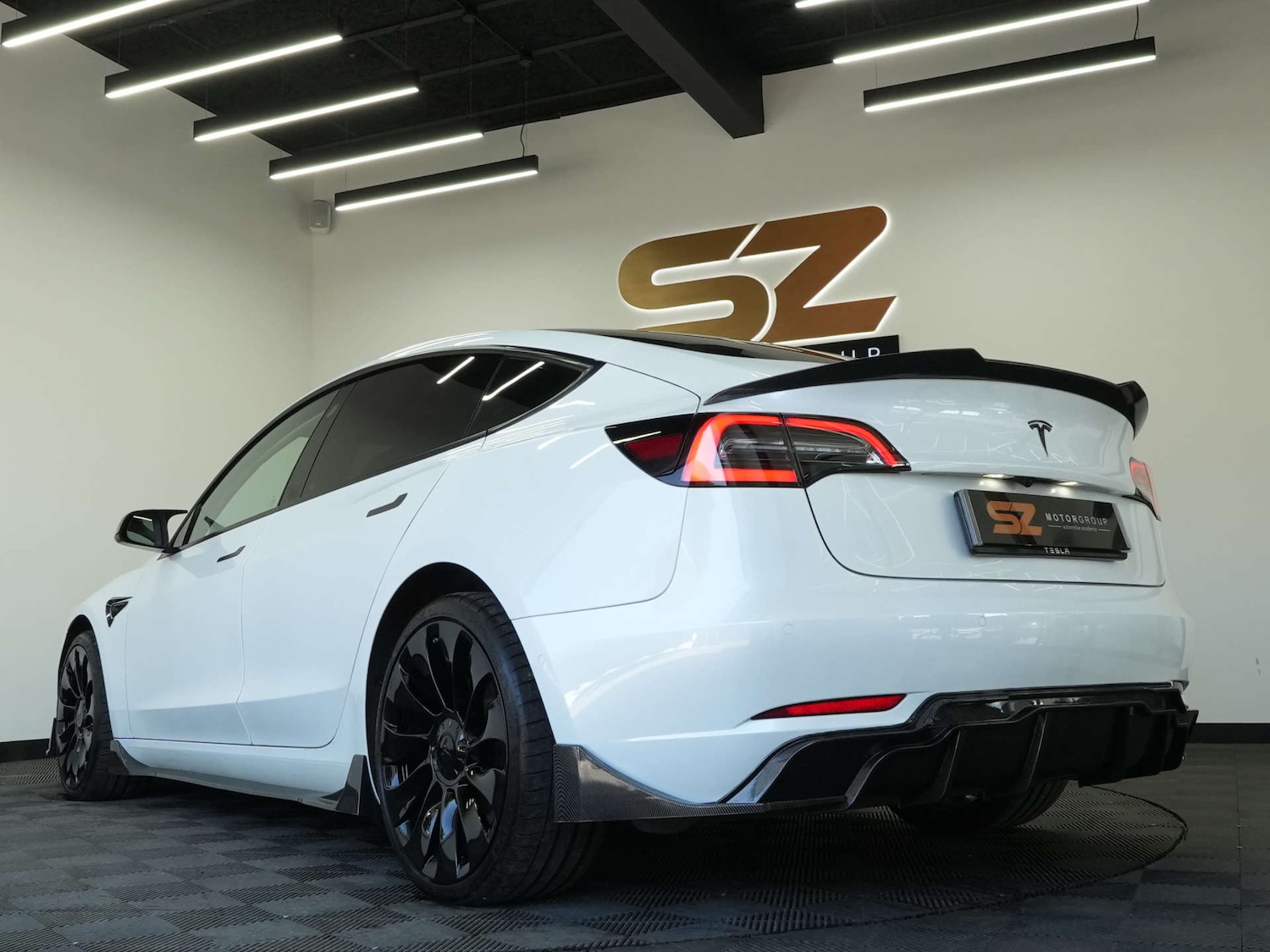 Used Tesla Model 3 2021 for sale - 77161991: Photo 2