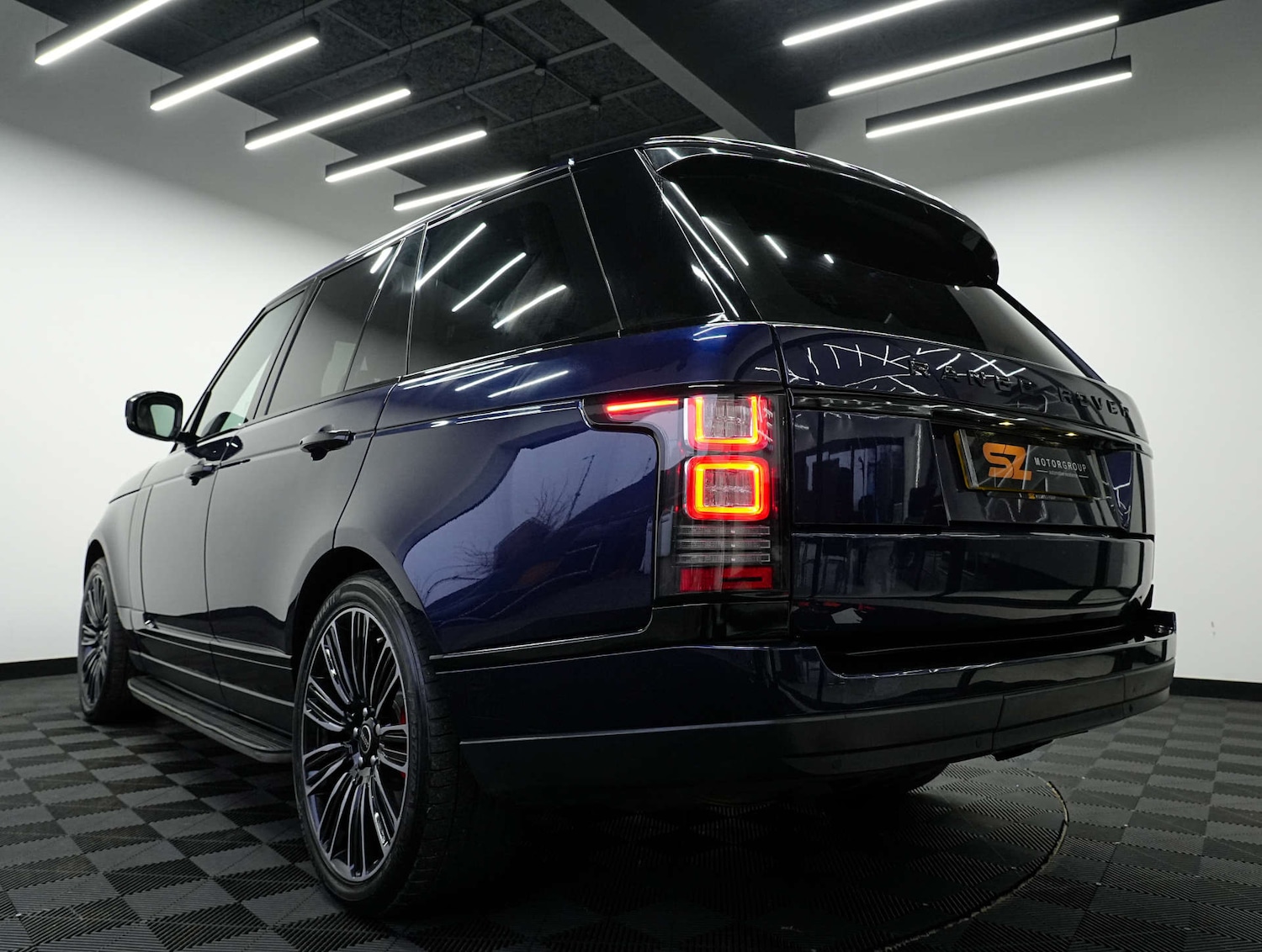 Used Land Rover Range Rover 2016 for sale - 77249315: Photo 2