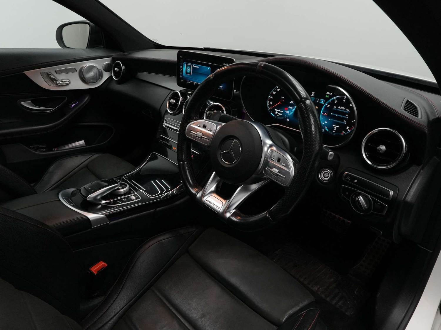 Used Mercedes-Benz C Class 2018 for sale - 77313707: Photo 3