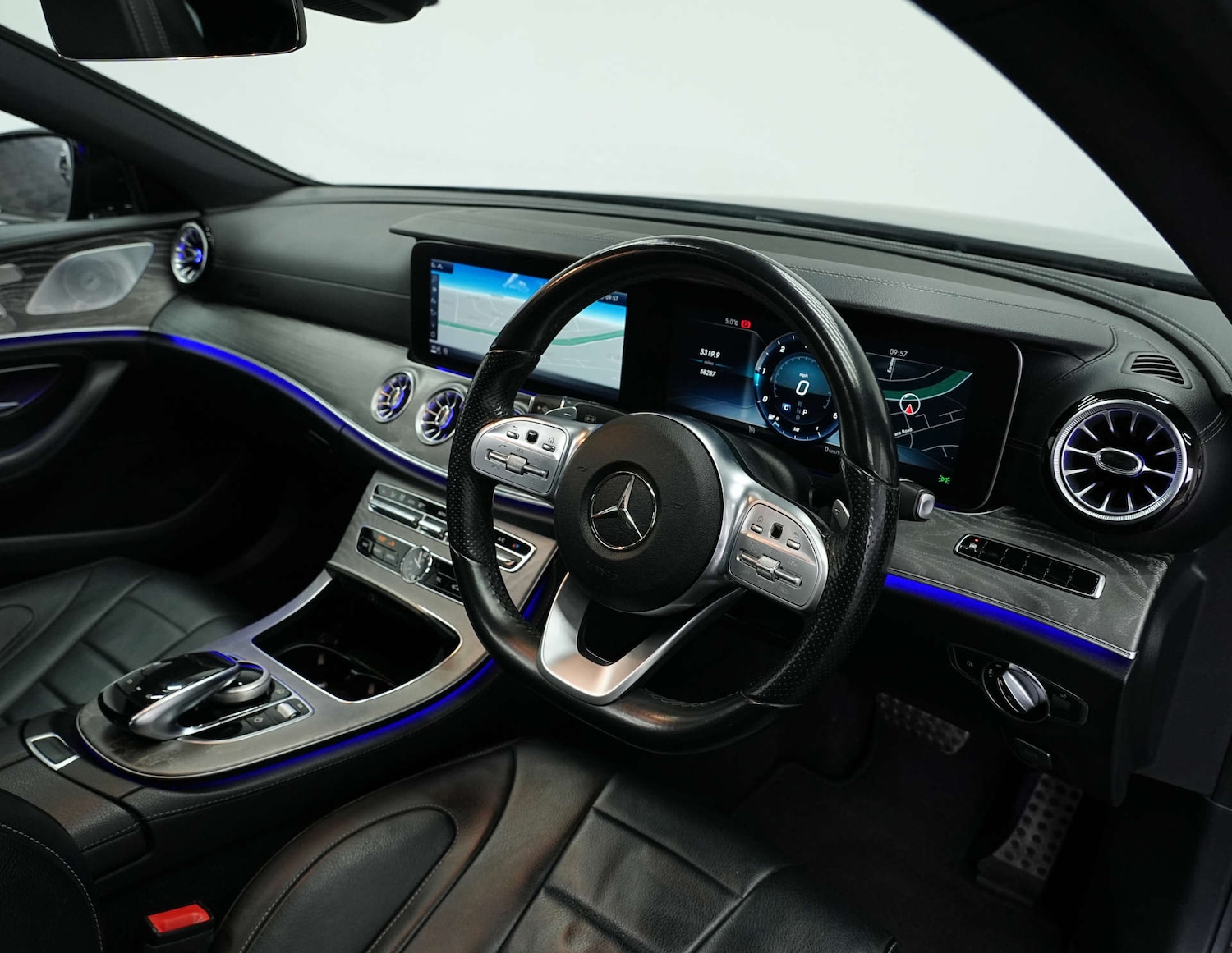 Used Mercedes-Benz CLS 2019 for sale - 77622832: Photo 3