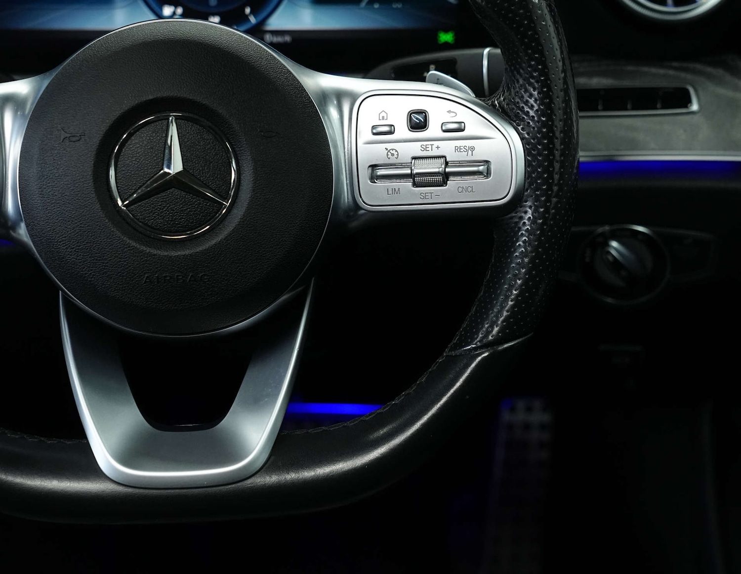 Used Mercedes-Benz CLS 2019 for sale - 77622832: Photo 56