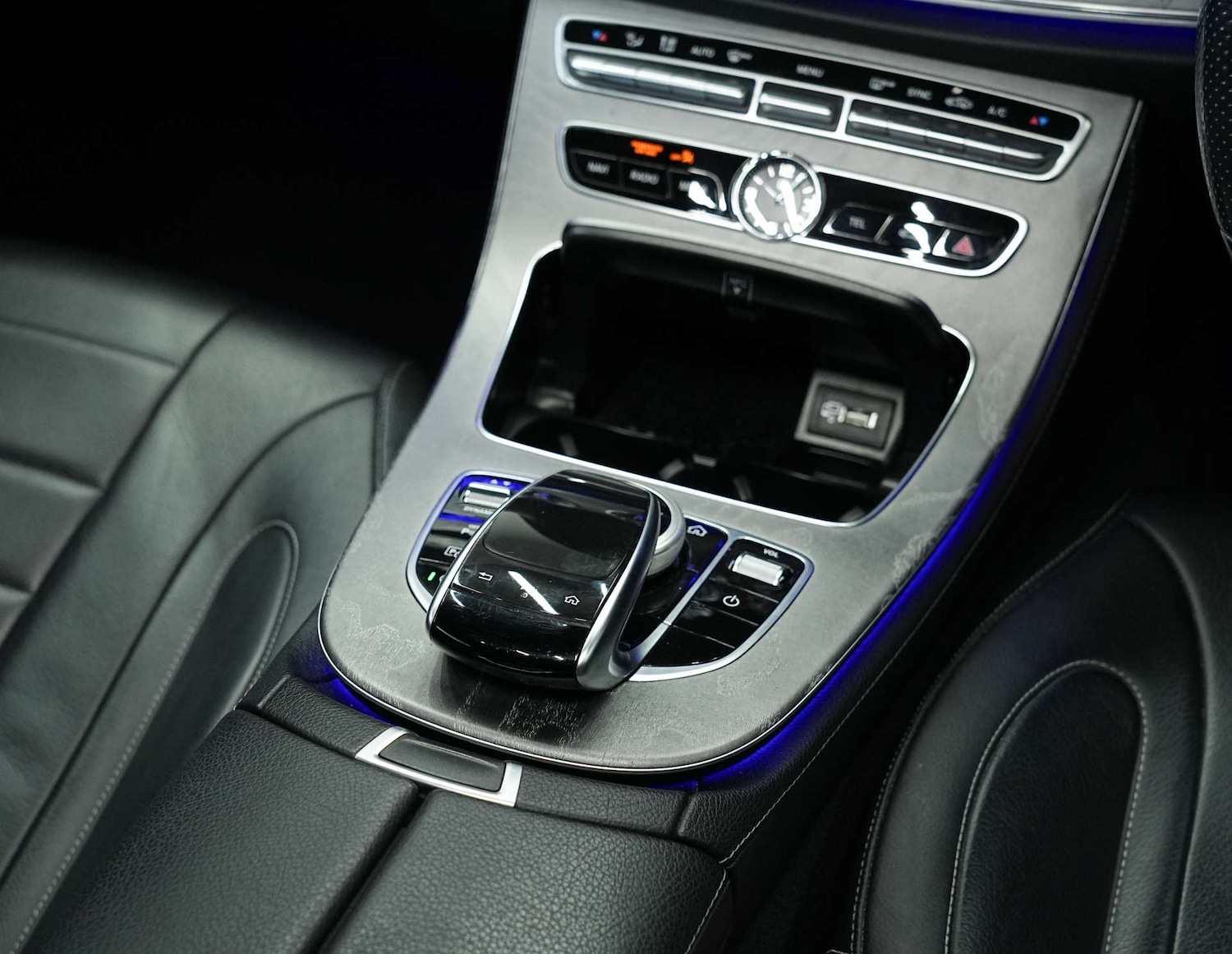 Used Mercedes-Benz CLS 2019 for sale - 77622832: Photo 76