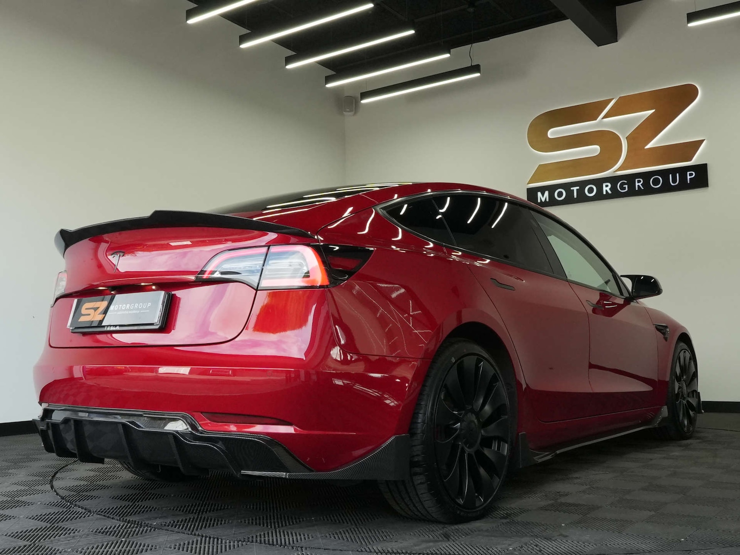 Used Tesla Model 3 2020 for sale - 76604224: Photo 2