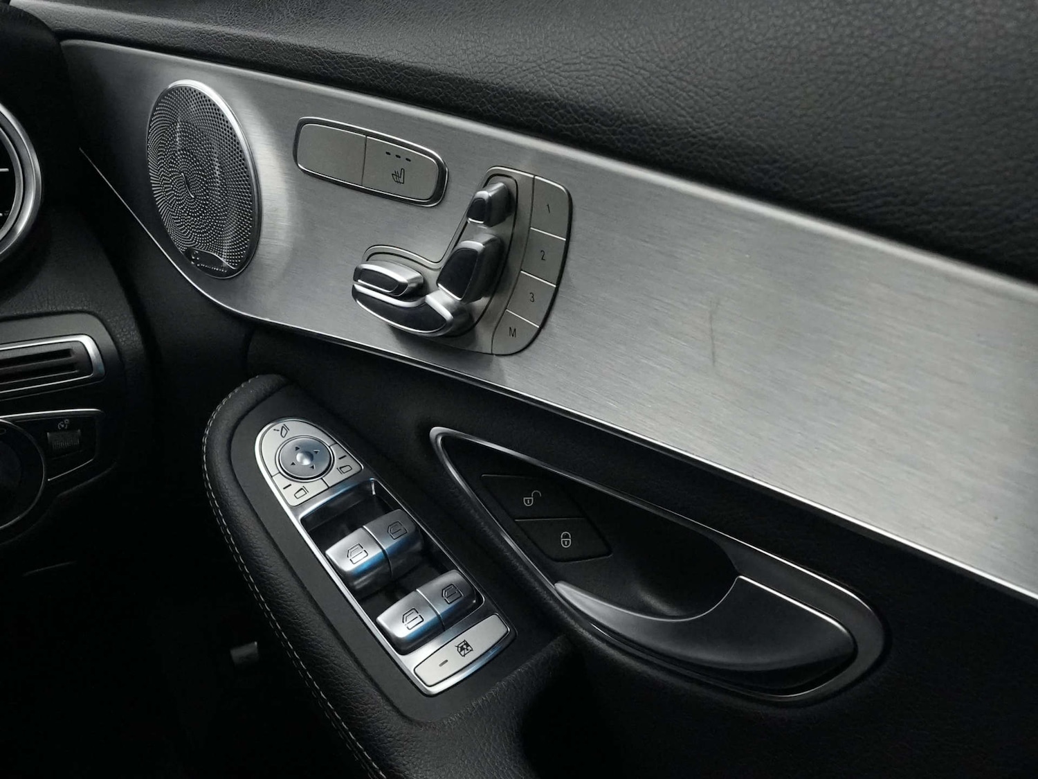 Used Mercedes-Benz C Class 2018 for sale - 76894458: Photo 10