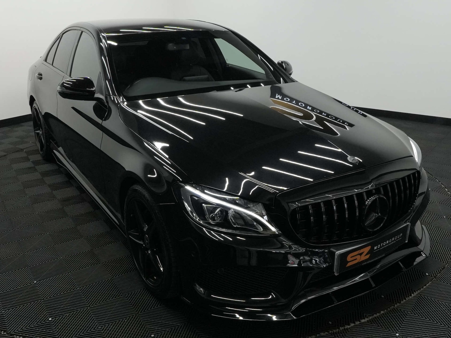 Used Mercedes-Benz C Class 2018 for sale - 76894458: Photo 11