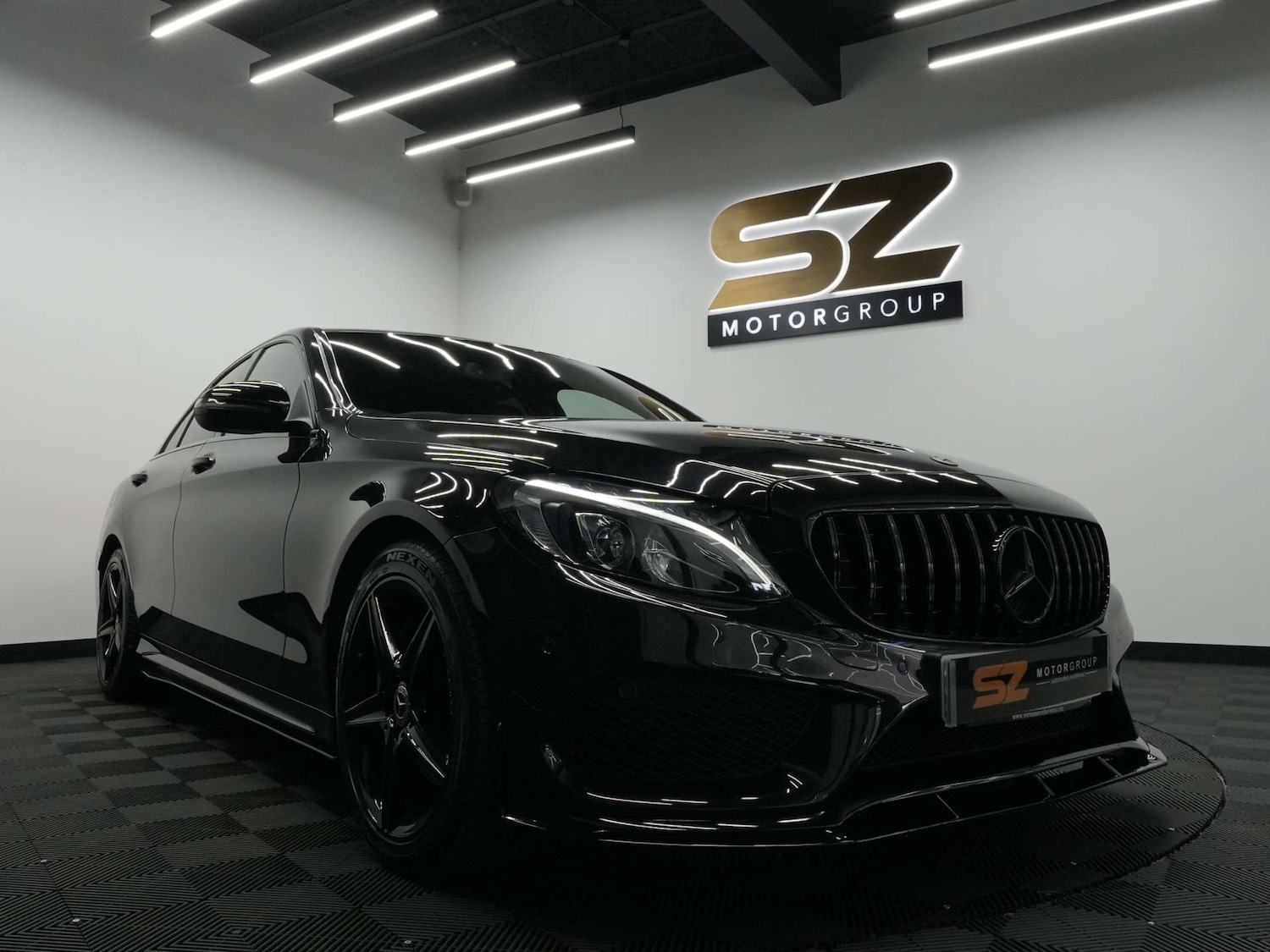 Used Mercedes-Benz C Class 2018 for sale - 76894458: Photo 2