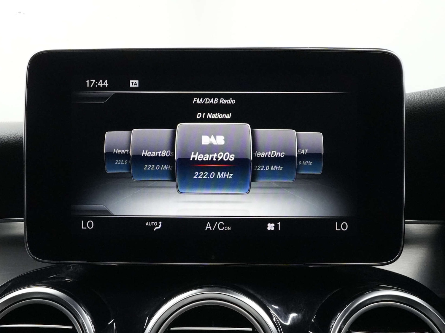 Used Mercedes-Benz C Class 2018 for sale - 76894458: Photo 26