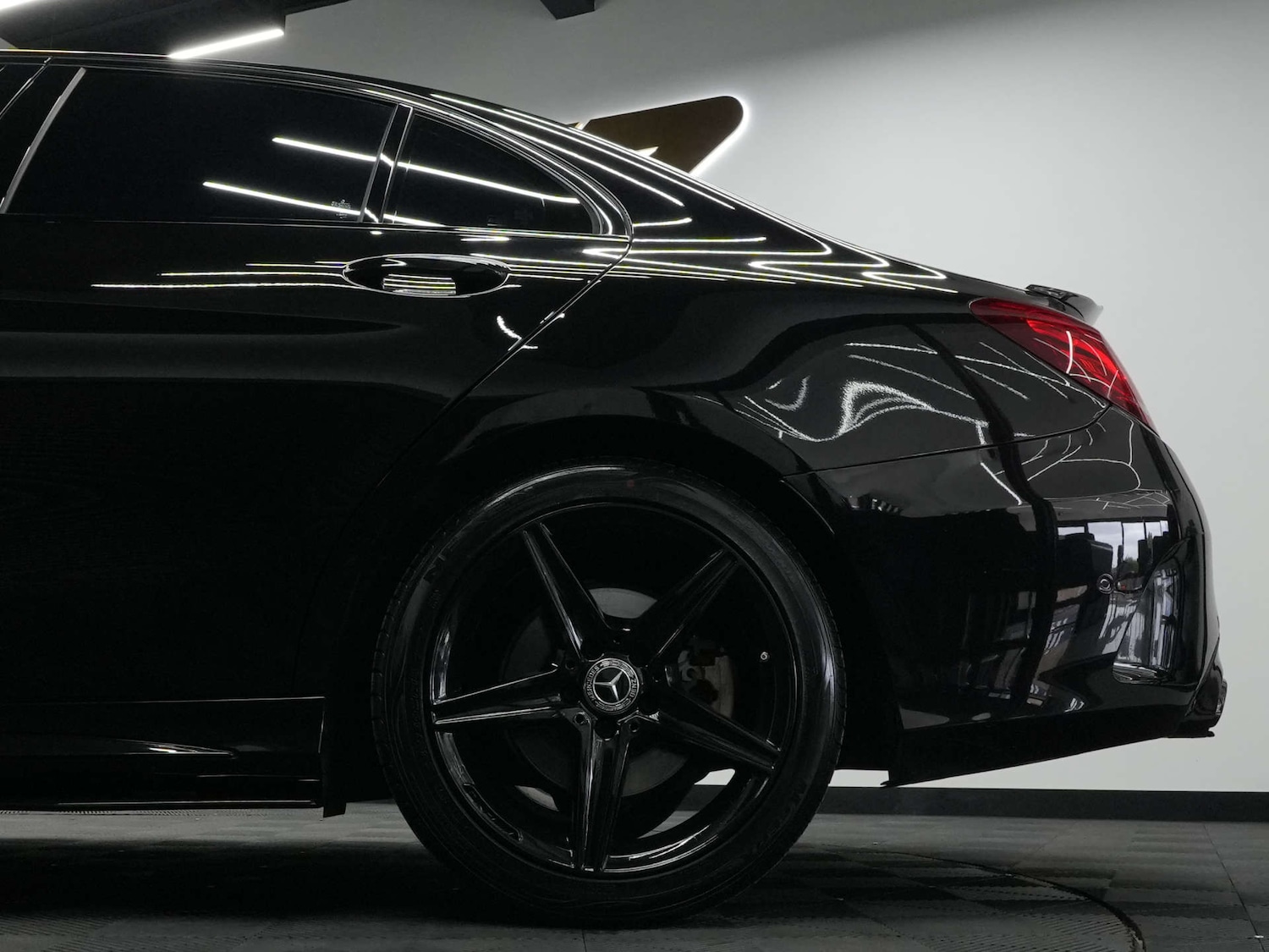 Used Mercedes-Benz C Class 2018 for sale - 76894458: Photo 37