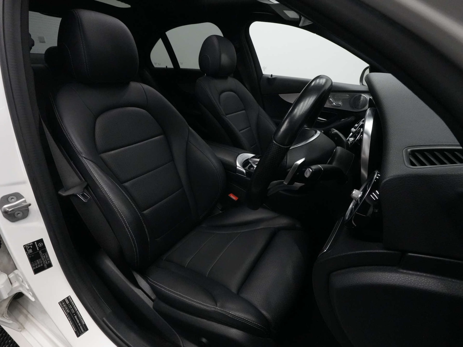 Used Mercedes-Benz C Class 2018 for sale - 76894458: Photo 57