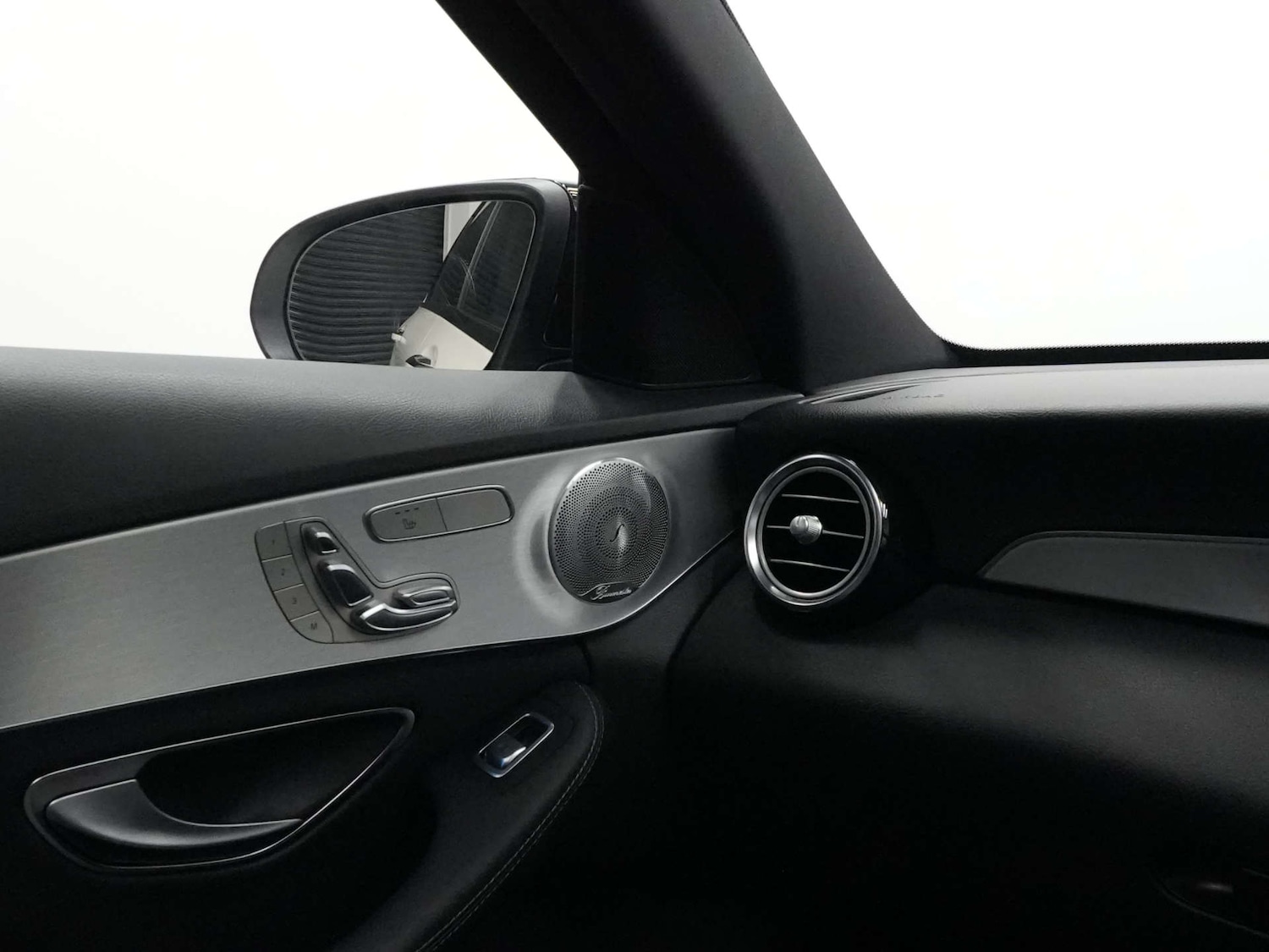 Used Mercedes-Benz C Class 2018 for sale - 76894458: Photo 59