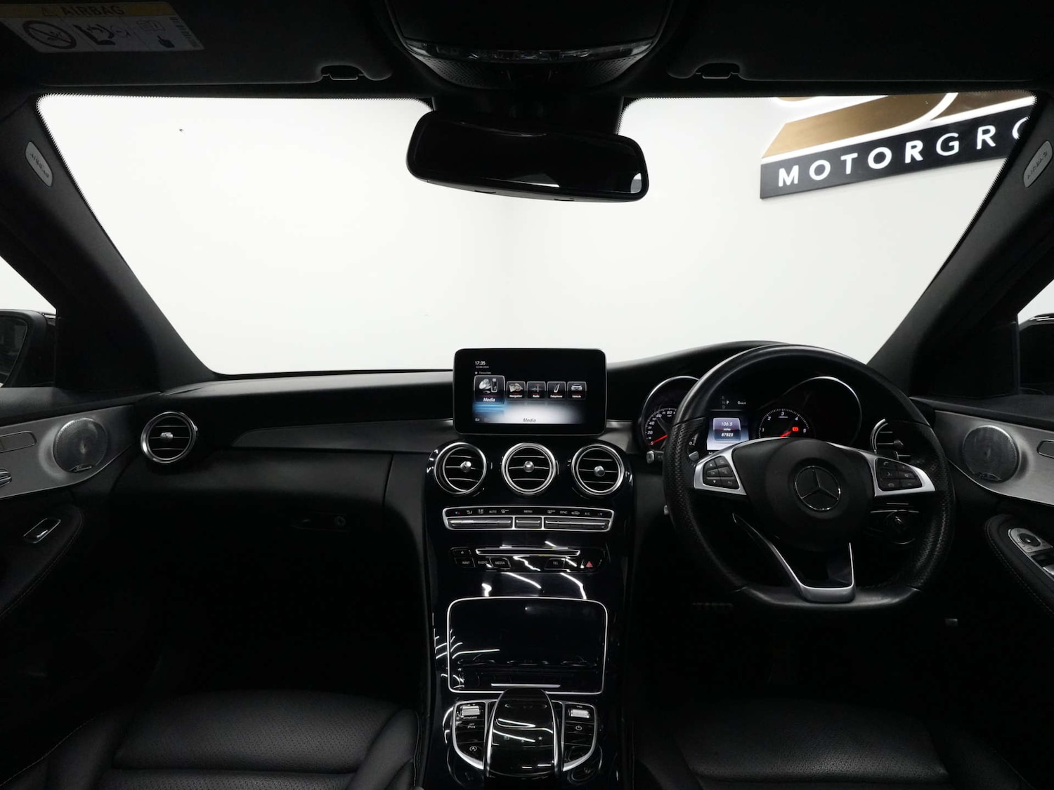 Used Mercedes-Benz C Class 2018 for sale - 76894458: Photo 64