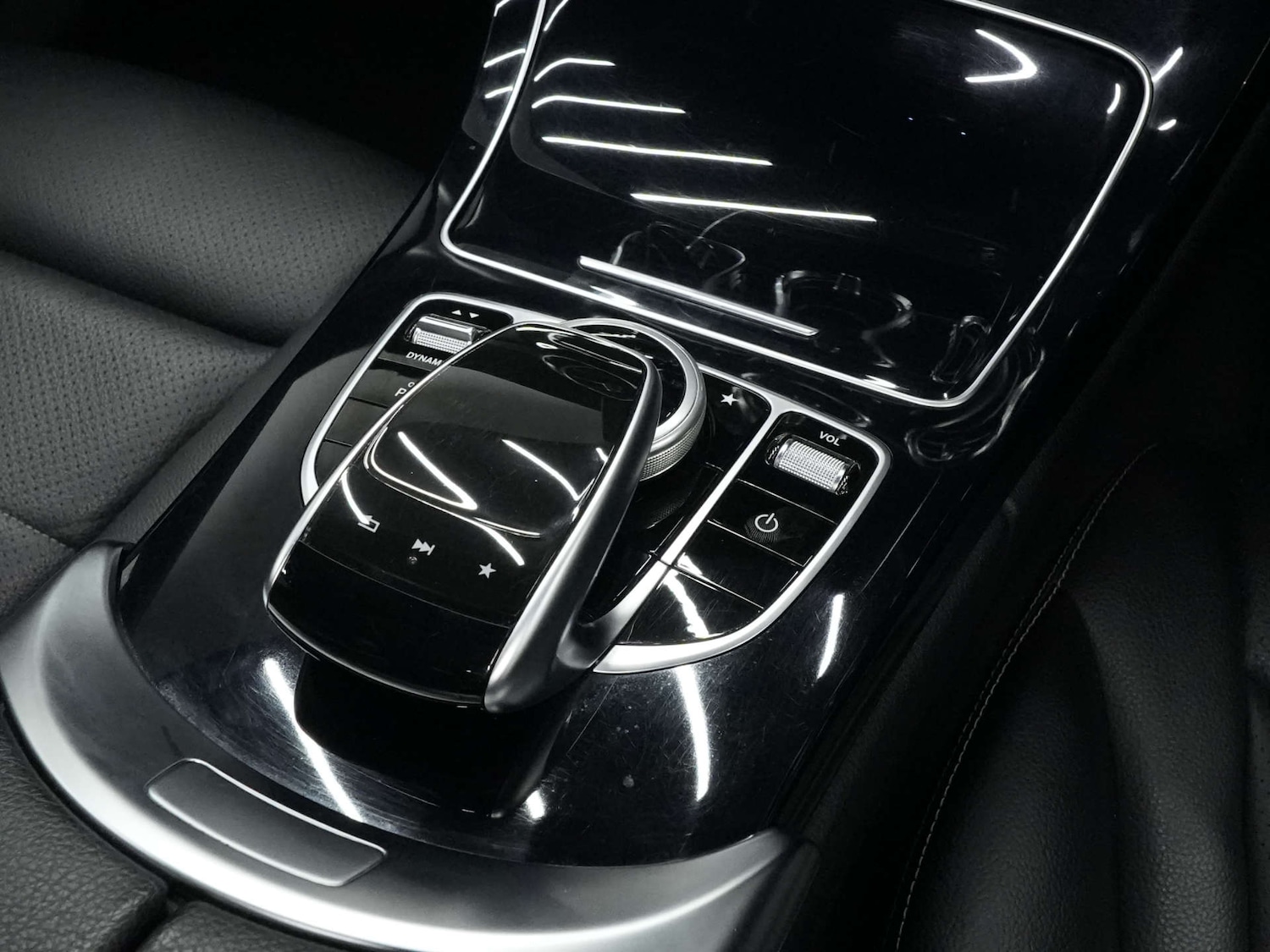 Used Mercedes-Benz C Class 2018 for sale - 76894458: Photo 66