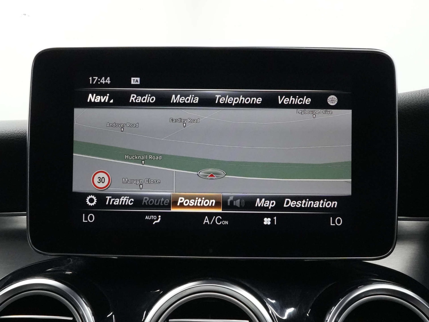 Used Mercedes-Benz C Class 2018 for sale - 76894458: Photo 8