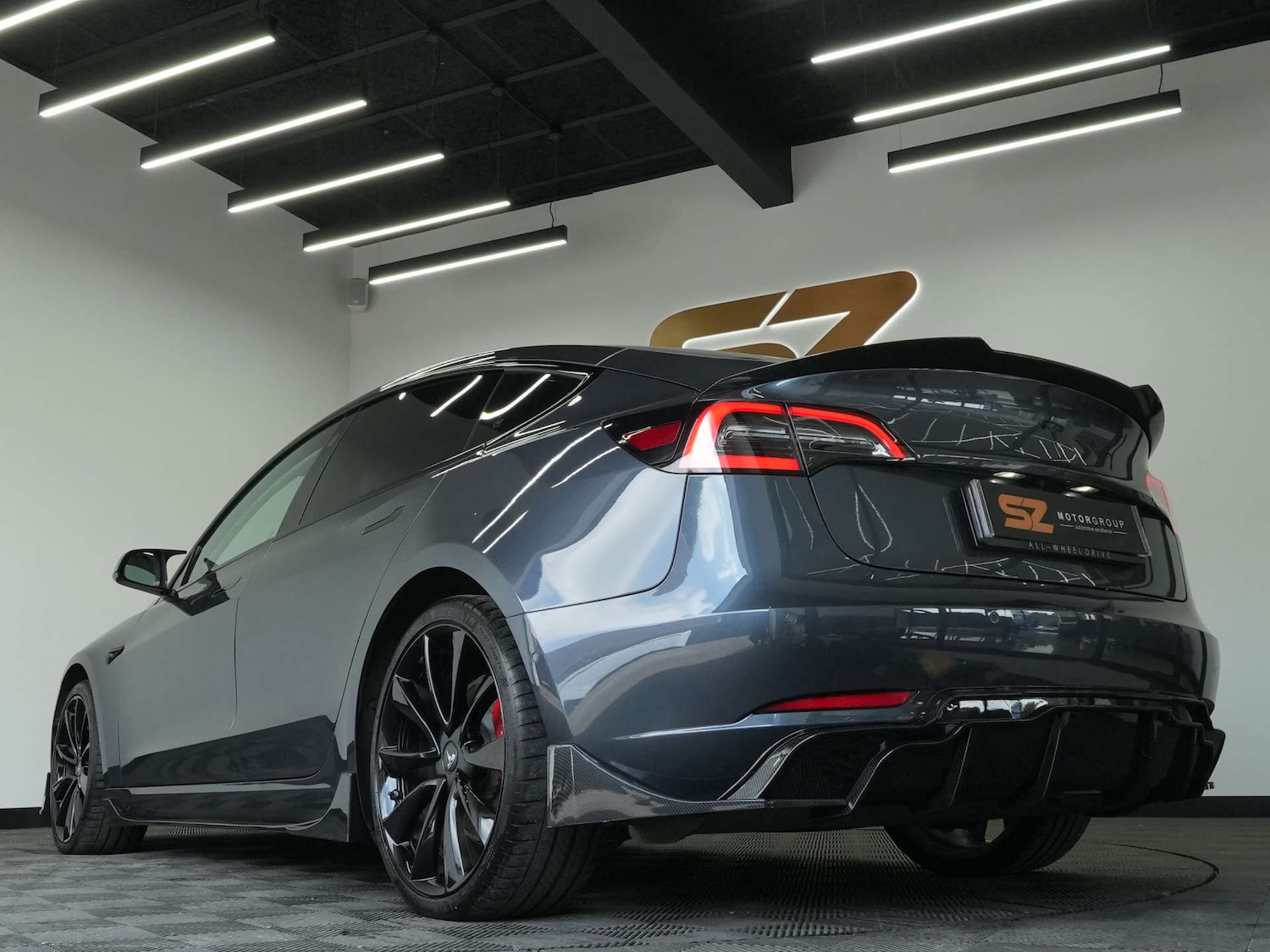 Used Tesla Model 3 2019 for sale - 77745643: Photo 2