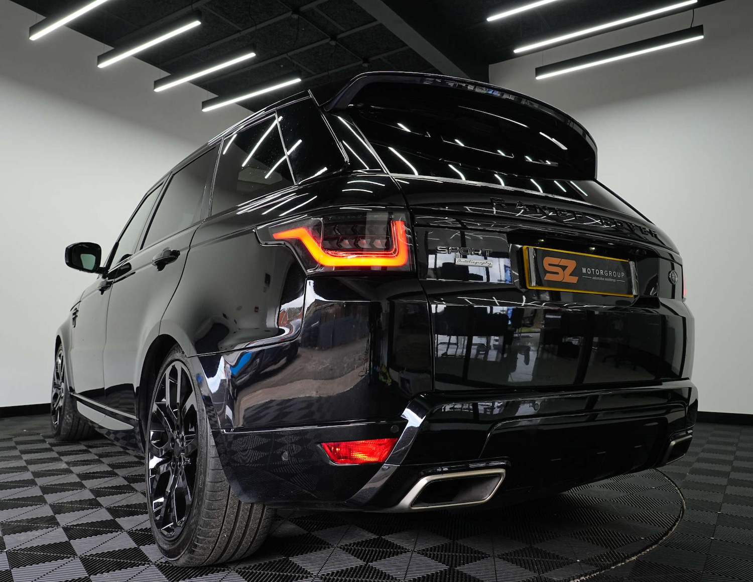 Used Land Rover Range Rover Sport 2019 for sale - 78016472: Photo 2