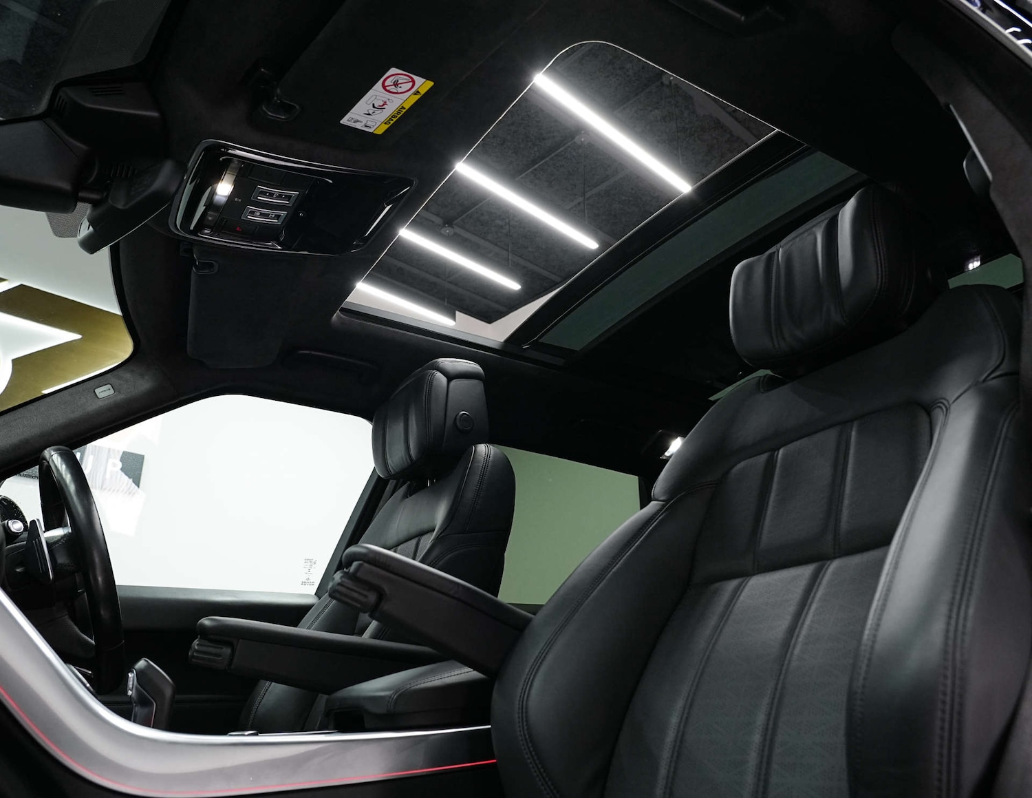 Used Land Rover Range Rover Sport 2019 for sale - 78016472: Photo 4