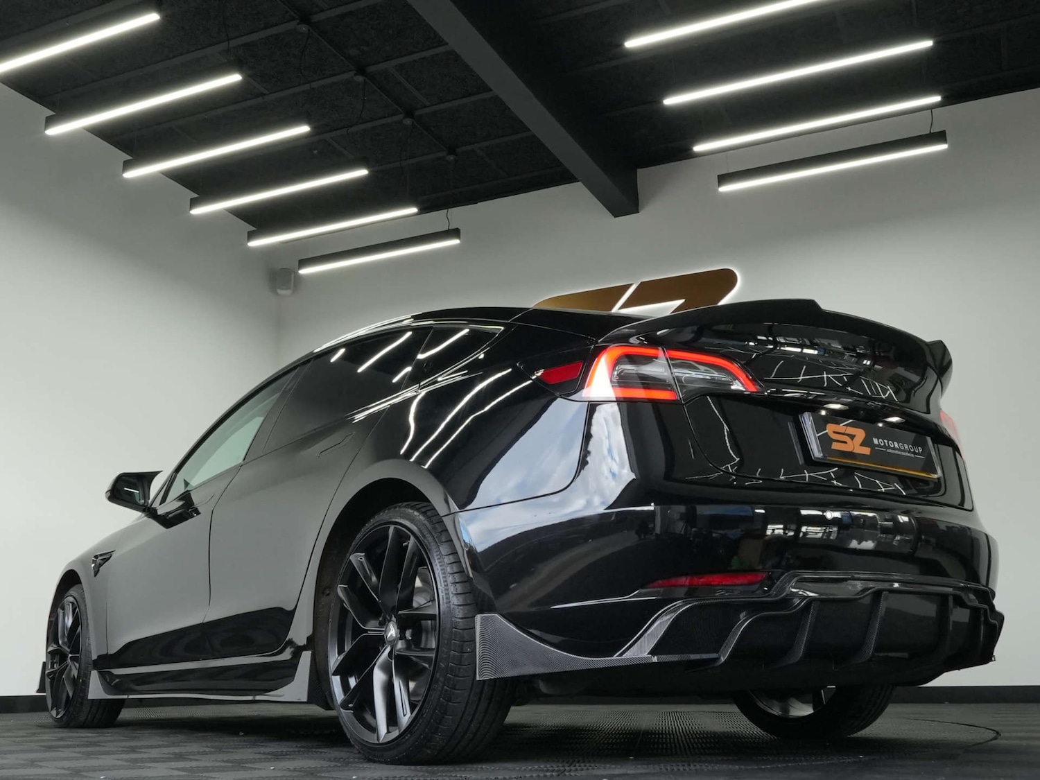 Used Tesla Model 3 2021 for sale - 77107843: Photo 2