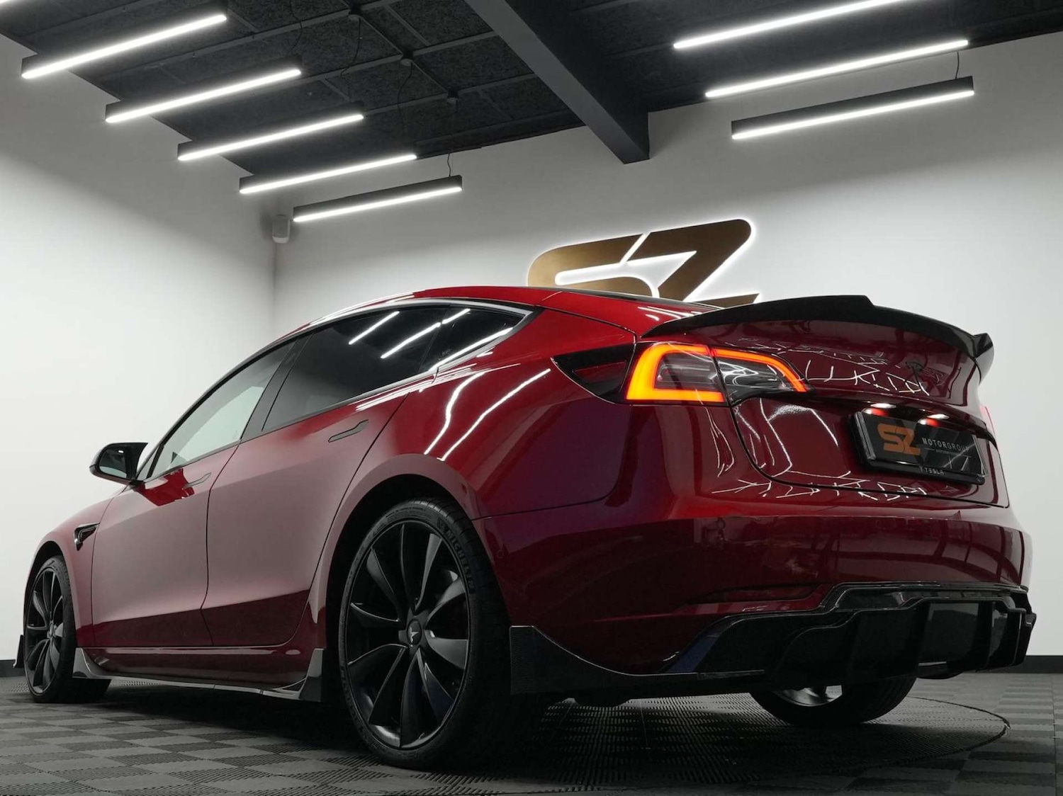 Used Tesla Model 3 2020 for sale - 77035679: Photo 2