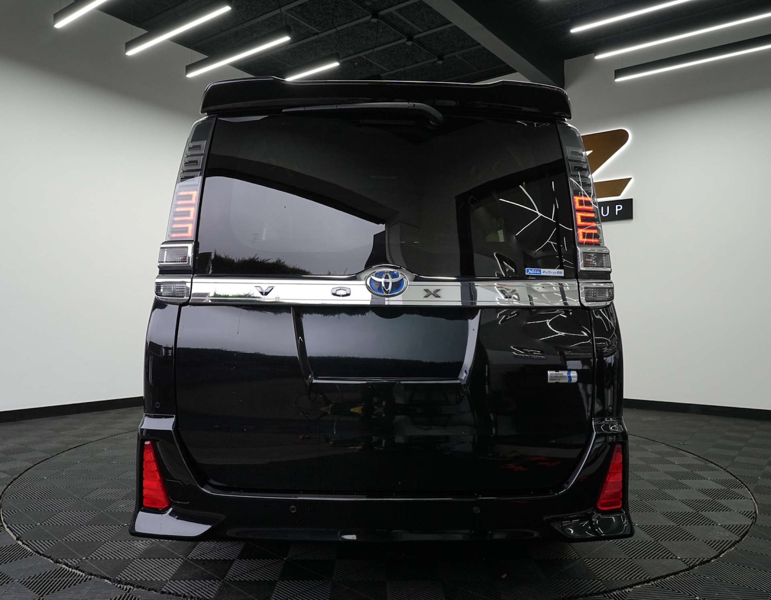 Used Toyota Noah 2025 for sale - 77664946: Photo 38