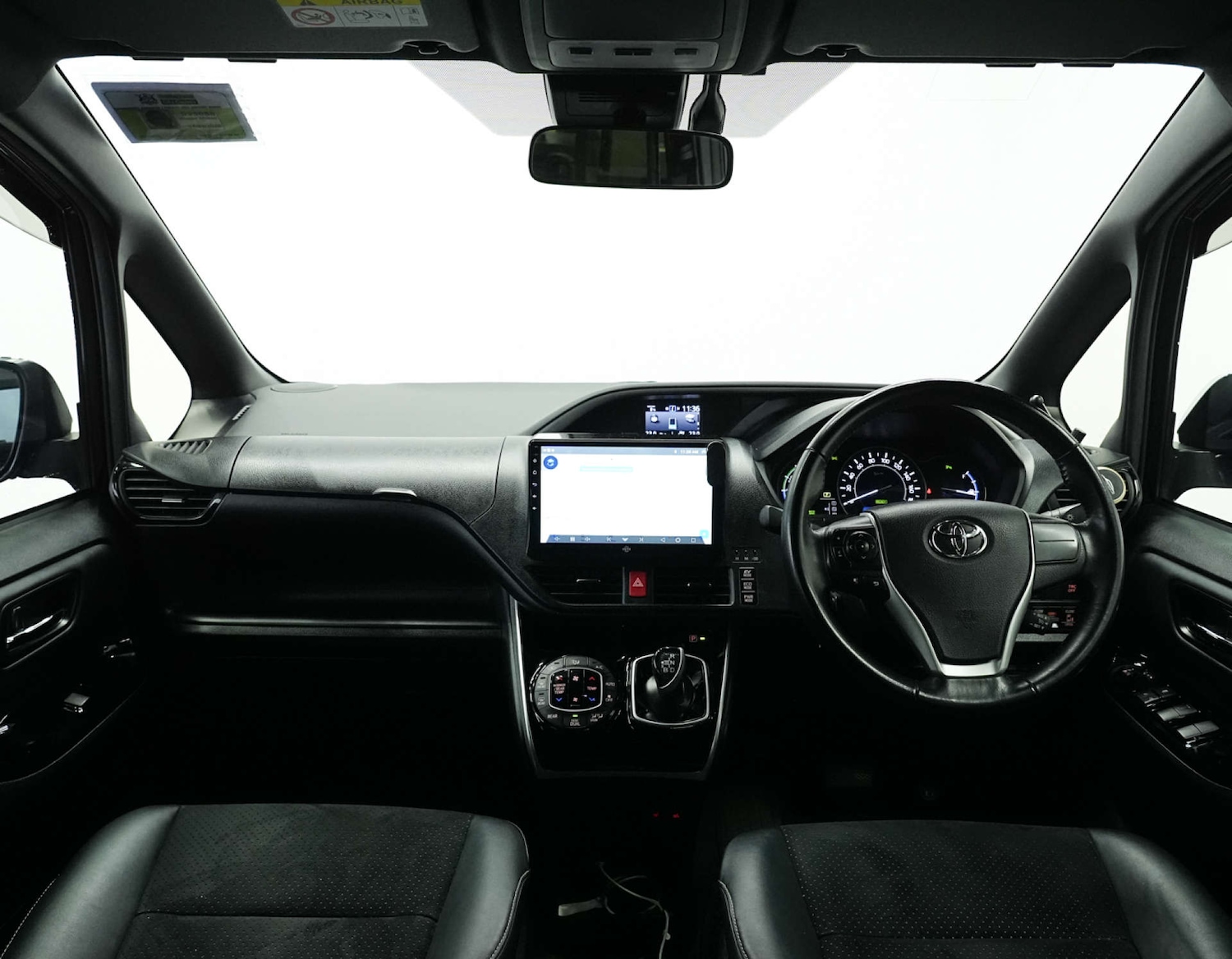 Used Toyota Noah 2025 for sale - 77664946: Photo 60