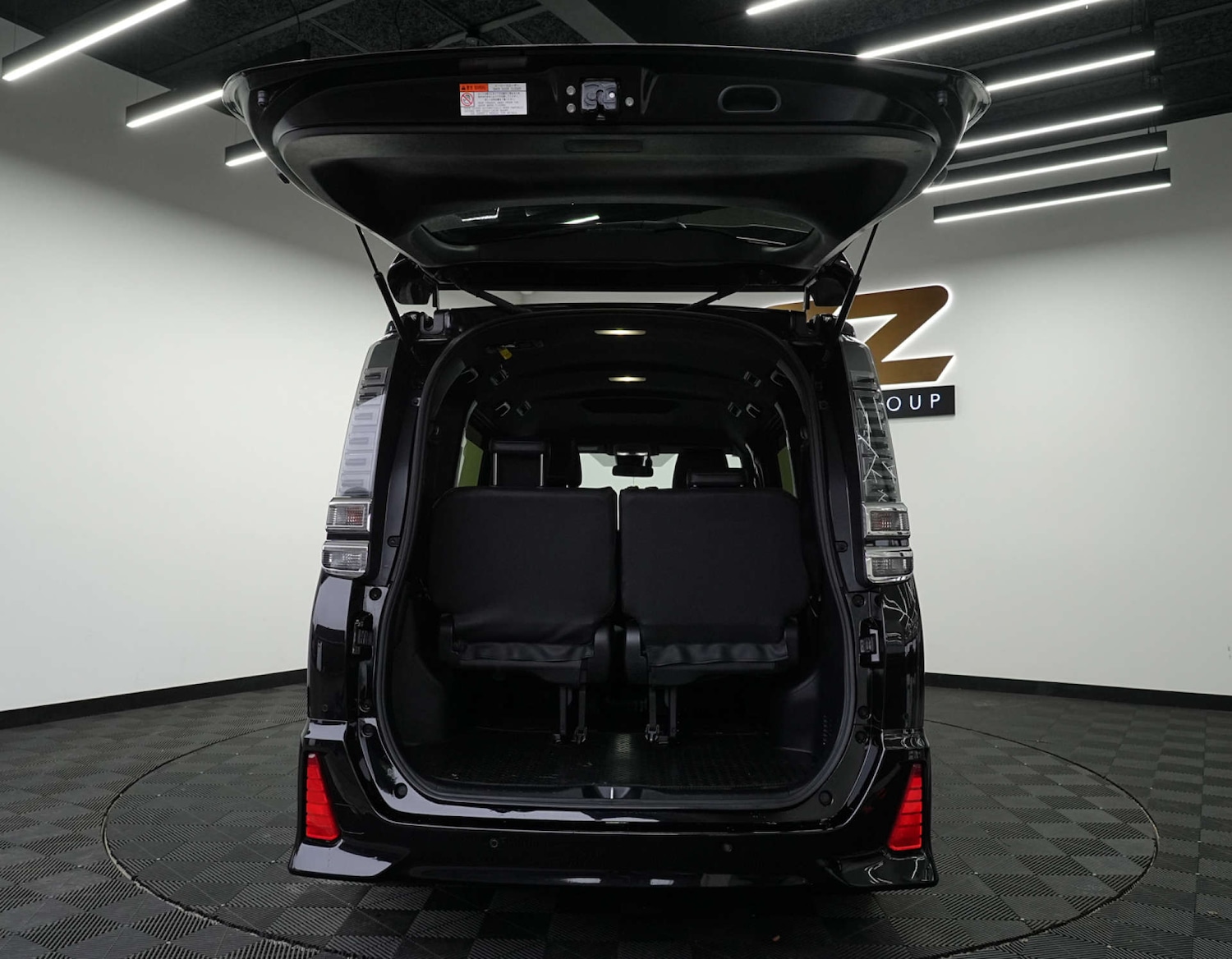 Used Toyota Noah 2025 for sale - 77664946: Photo 68