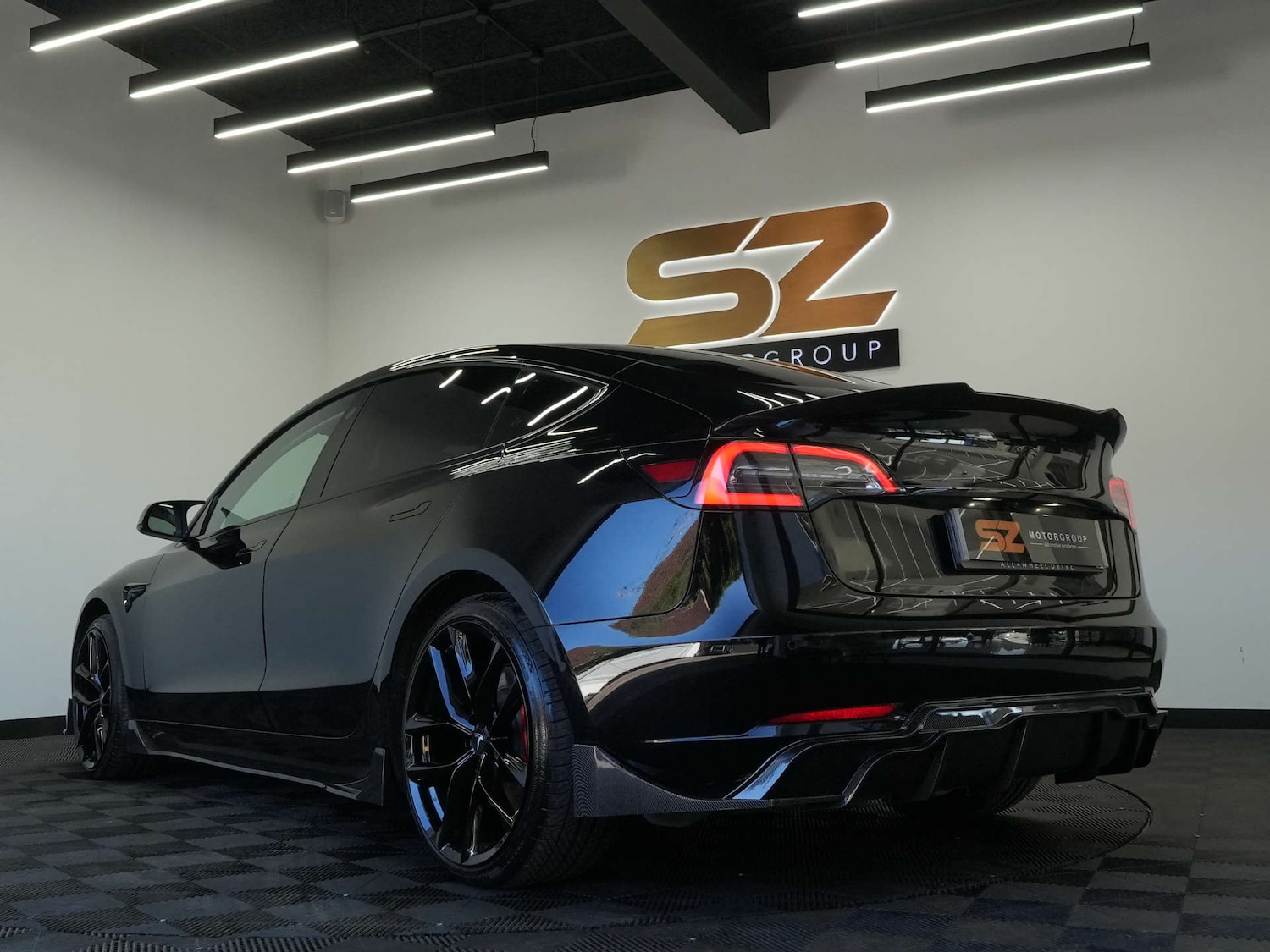 Used Tesla Model 3 2019 for sale - 76429367: Photo 2