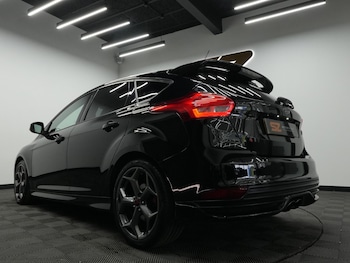 Used Ford Focus 2017 for sale - 75601188: Photo