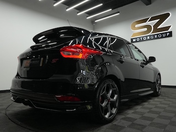 Used Ford Focus 2017 for sale - 75601188: Photo