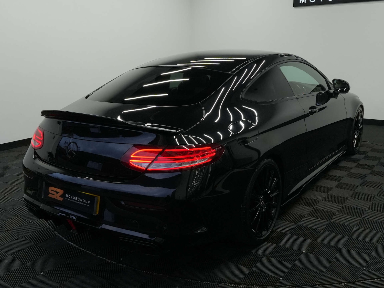 Used Mercedes-Benz C Class 2017 for sale - 76453813: Photo 11