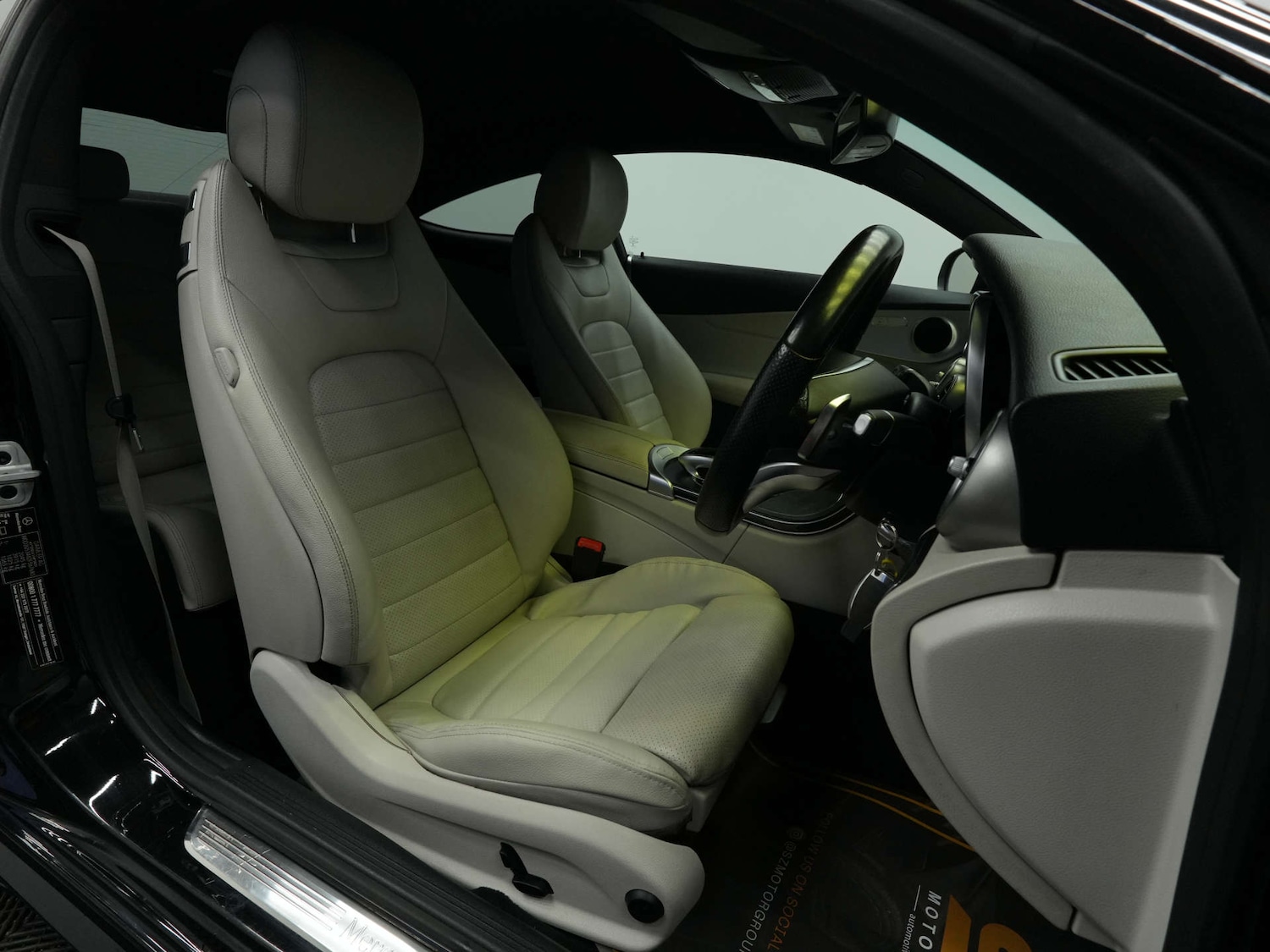 Used Mercedes-Benz C Class 2017 for sale - 76453813: Photo 12