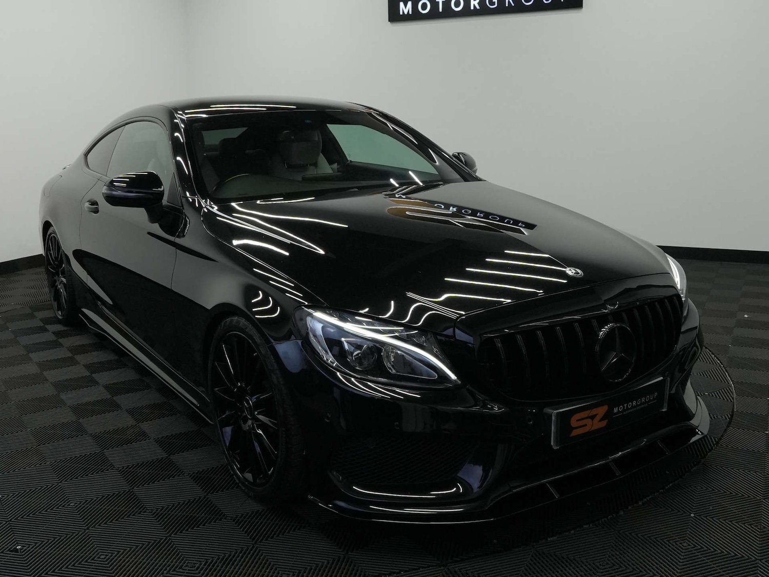 Used Mercedes-Benz C Class 2017 for sale - 76453813: Photo 6