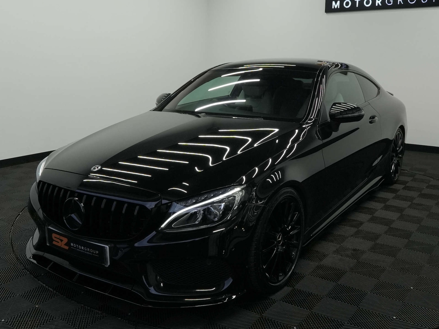 Used Mercedes-Benz C Class 2017 for sale - 76453813: Photo 8