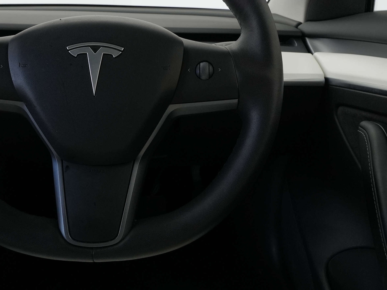 Used Tesla Model 3 2021 for sale - 76416848: Photo 25