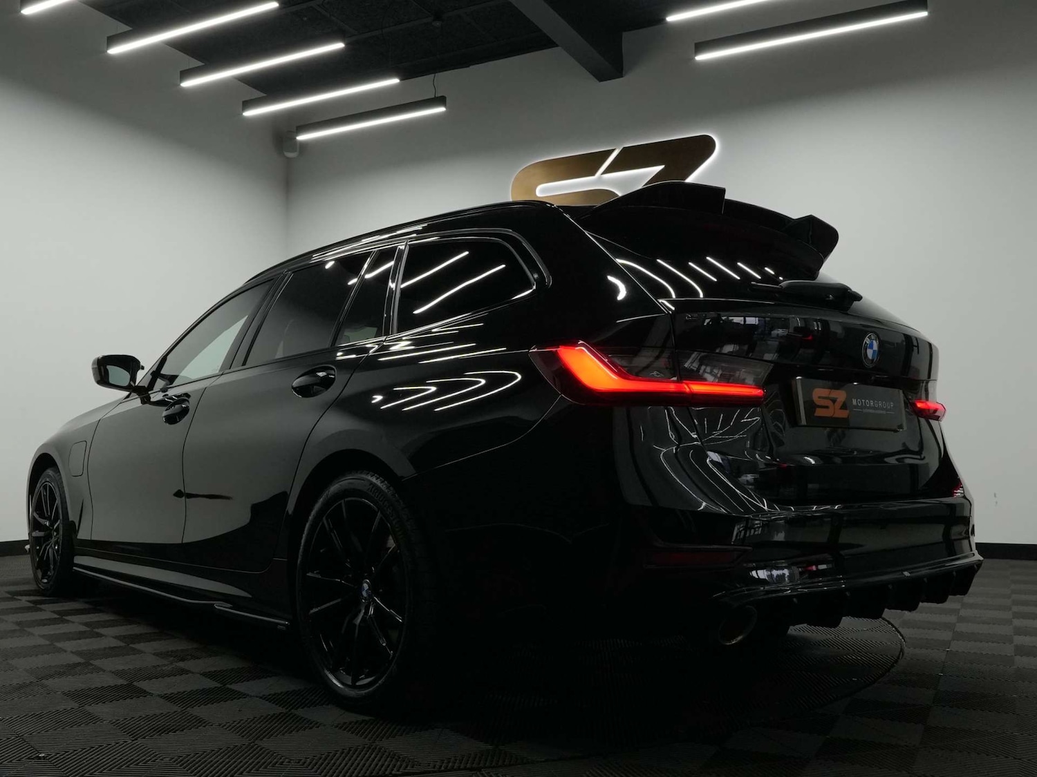 Used BMW 3 Series 2021 for sale - 76933023: Photo 2