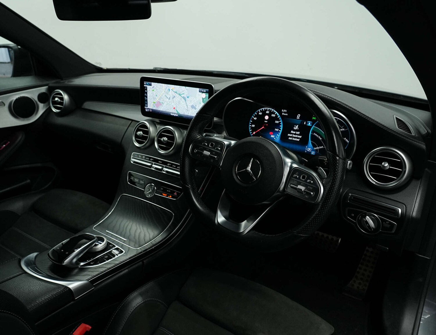 Used Mercedes-Benz C Class 2018 for sale - 77449529: Photo 38