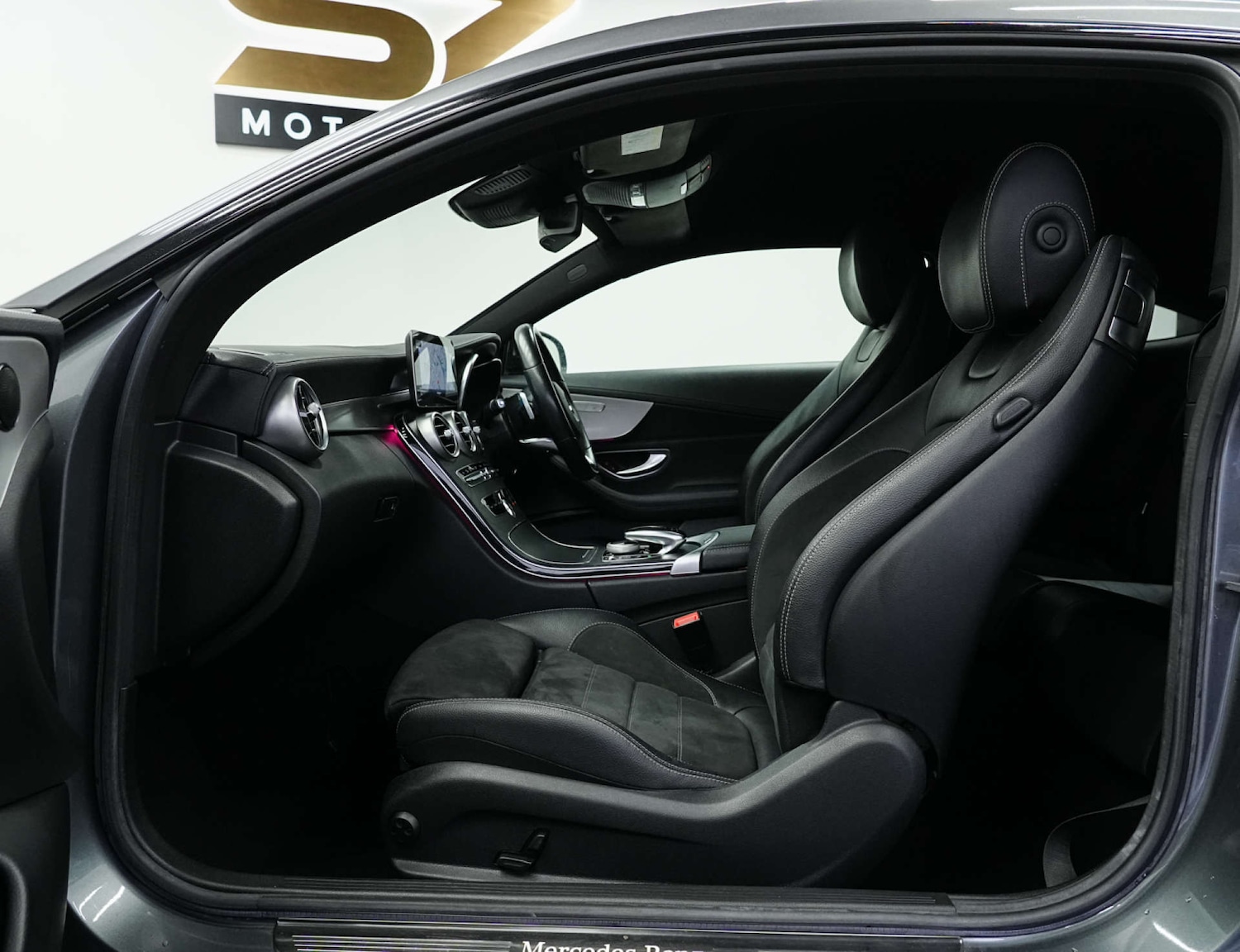 Used Mercedes-Benz C Class 2018 for sale - 77449529: Photo 67