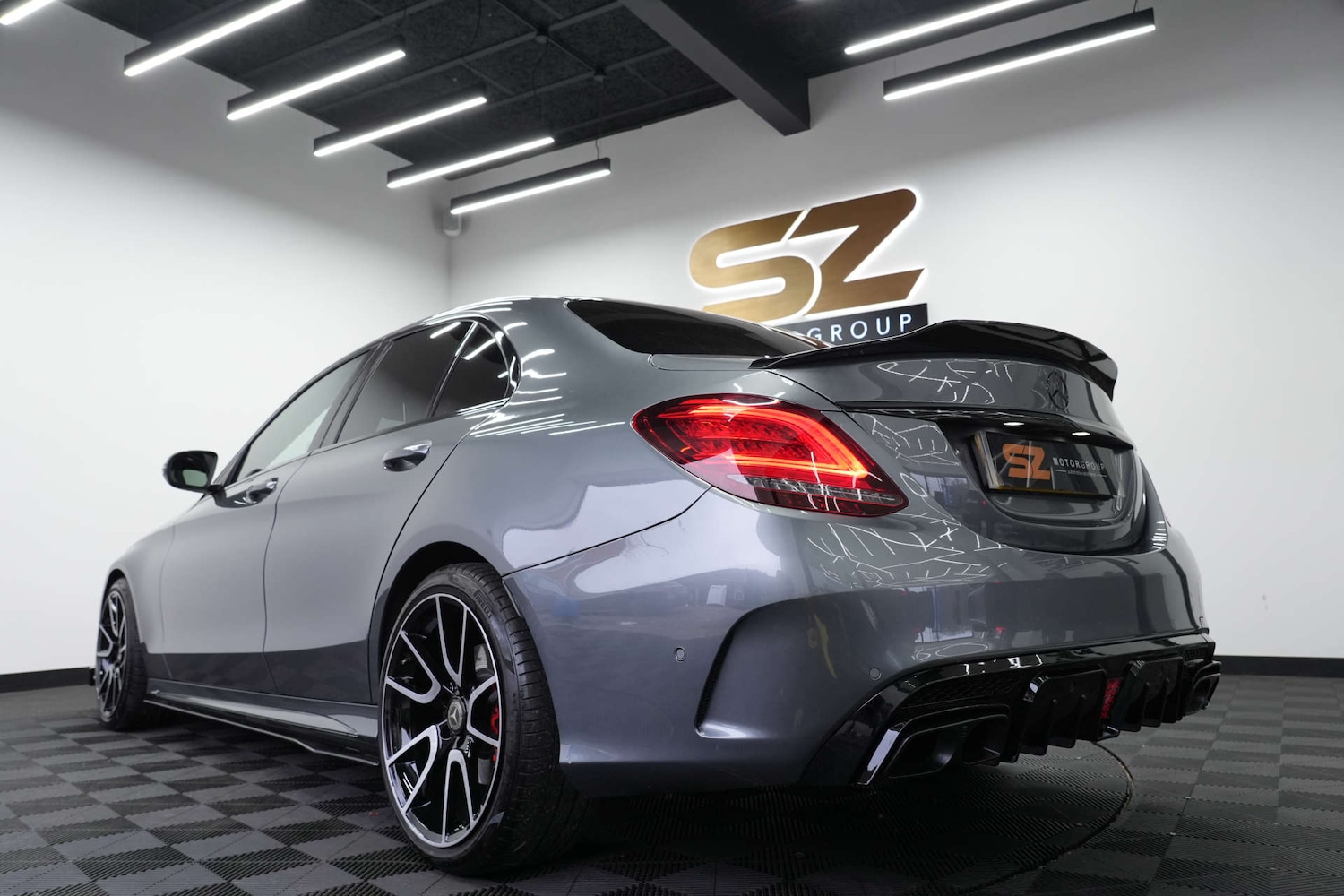 Used Mercedes-Benz C Class 2019 for sale - 77210018: Photo 2