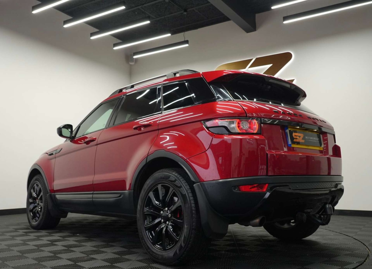 Used Land Rover Range Rover Evoque 2015 for sale - 76983884: Photo 2