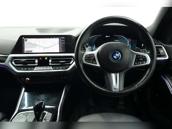 Used BMW 3 Series 2022 for sale - 76681898: Photo