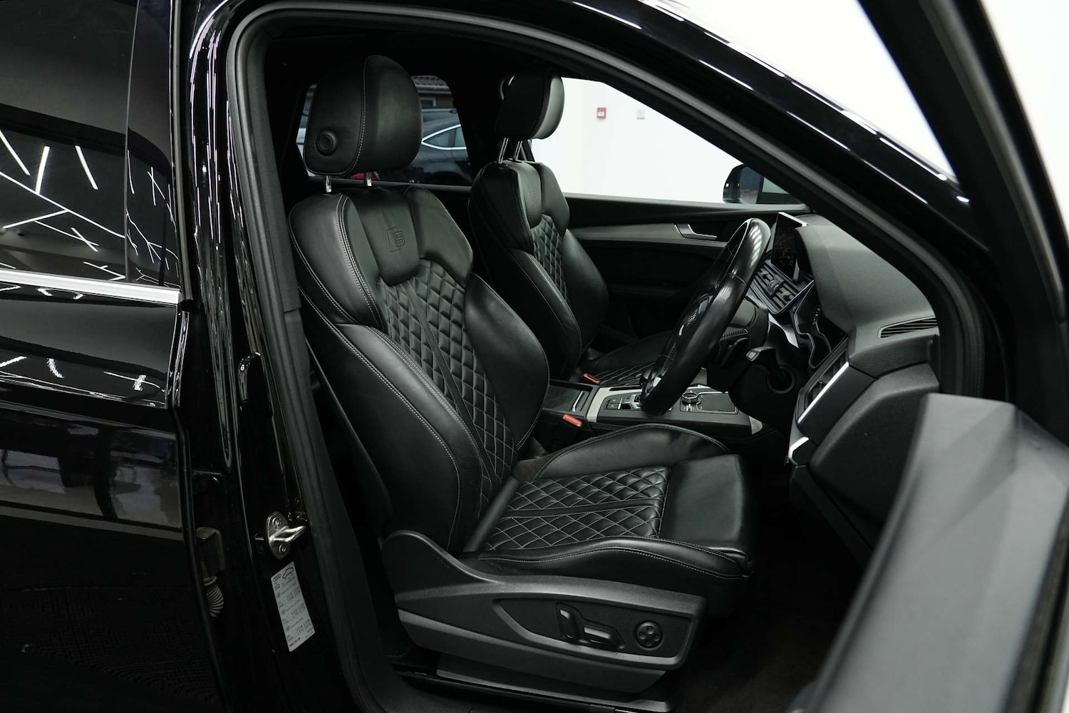 Used Audi Q5 2018 for sale - 77355547: Photo 41