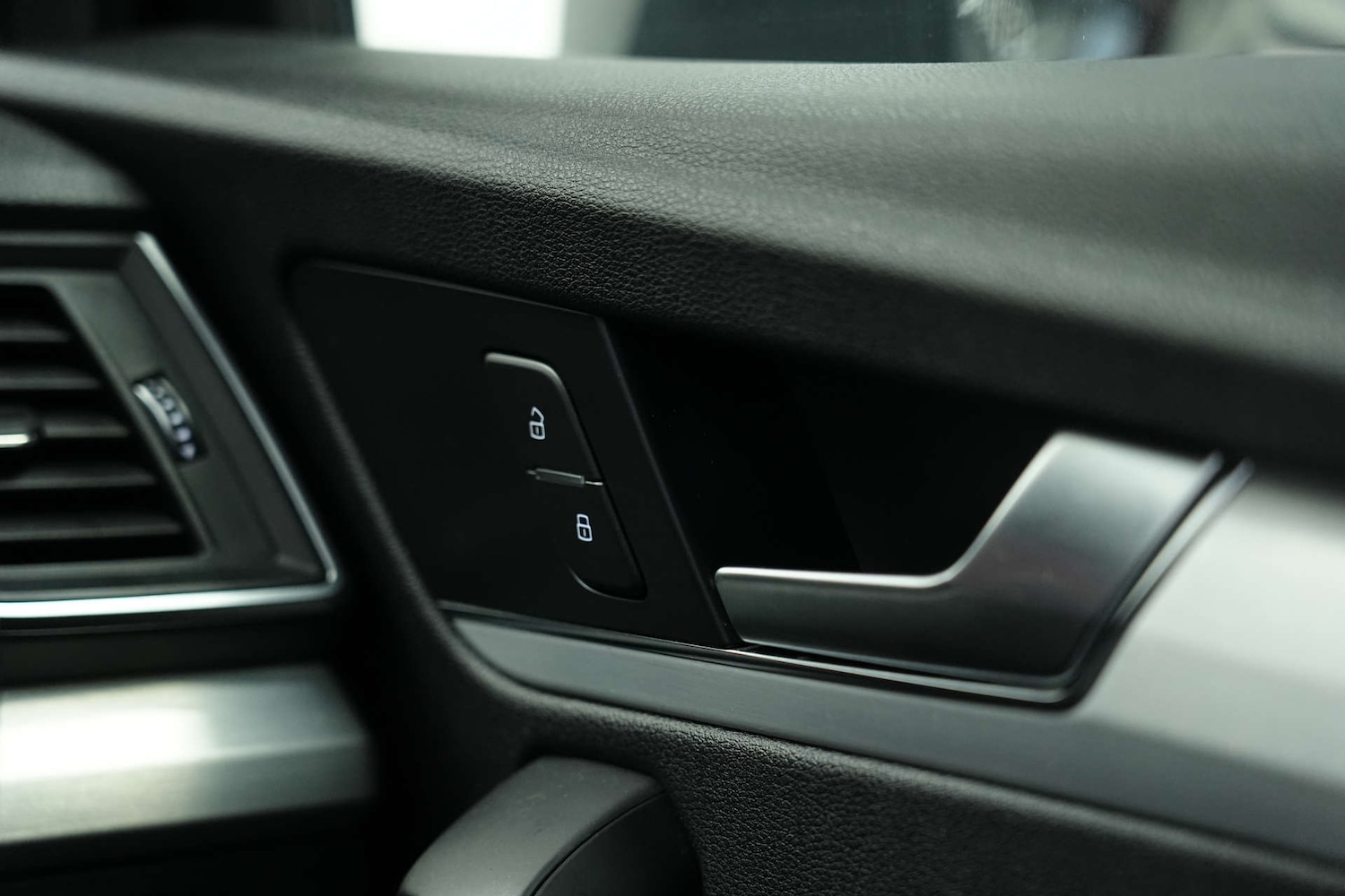 Used Audi Q5 2018 for sale - 77355547: Photo 70