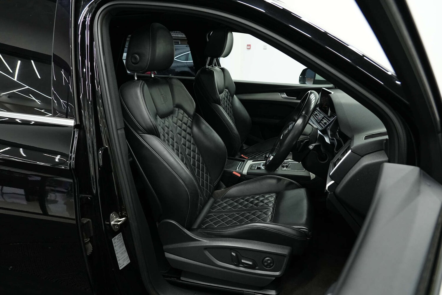 Used Audi Q5 2018 for sale - 77578907: Photo 41