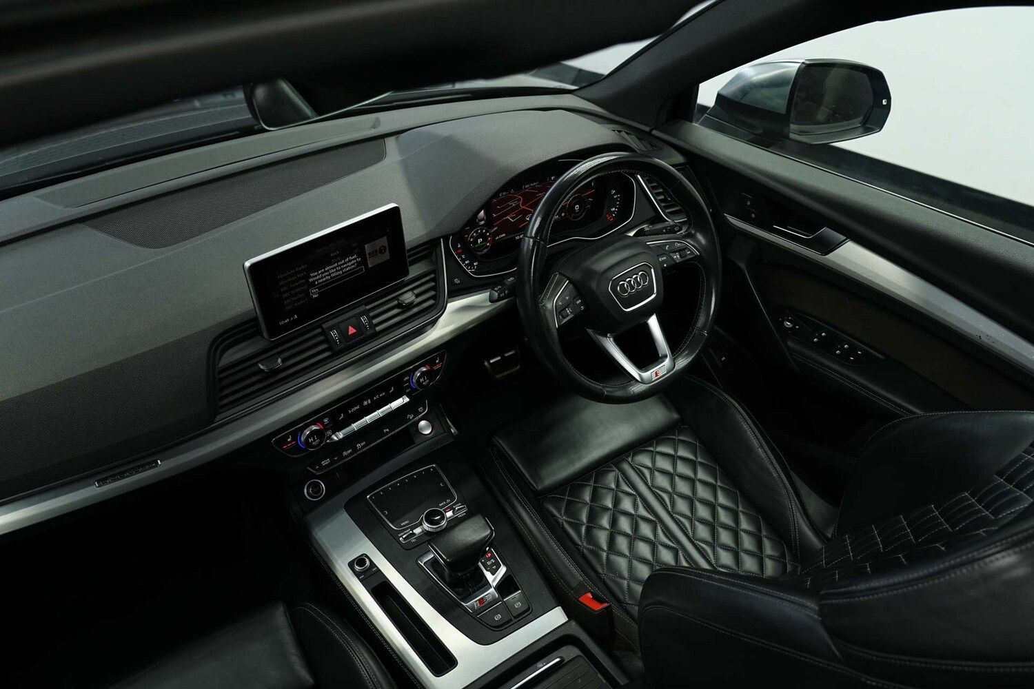 Used Audi Q5 2018 for sale - 77578907: Photo 79