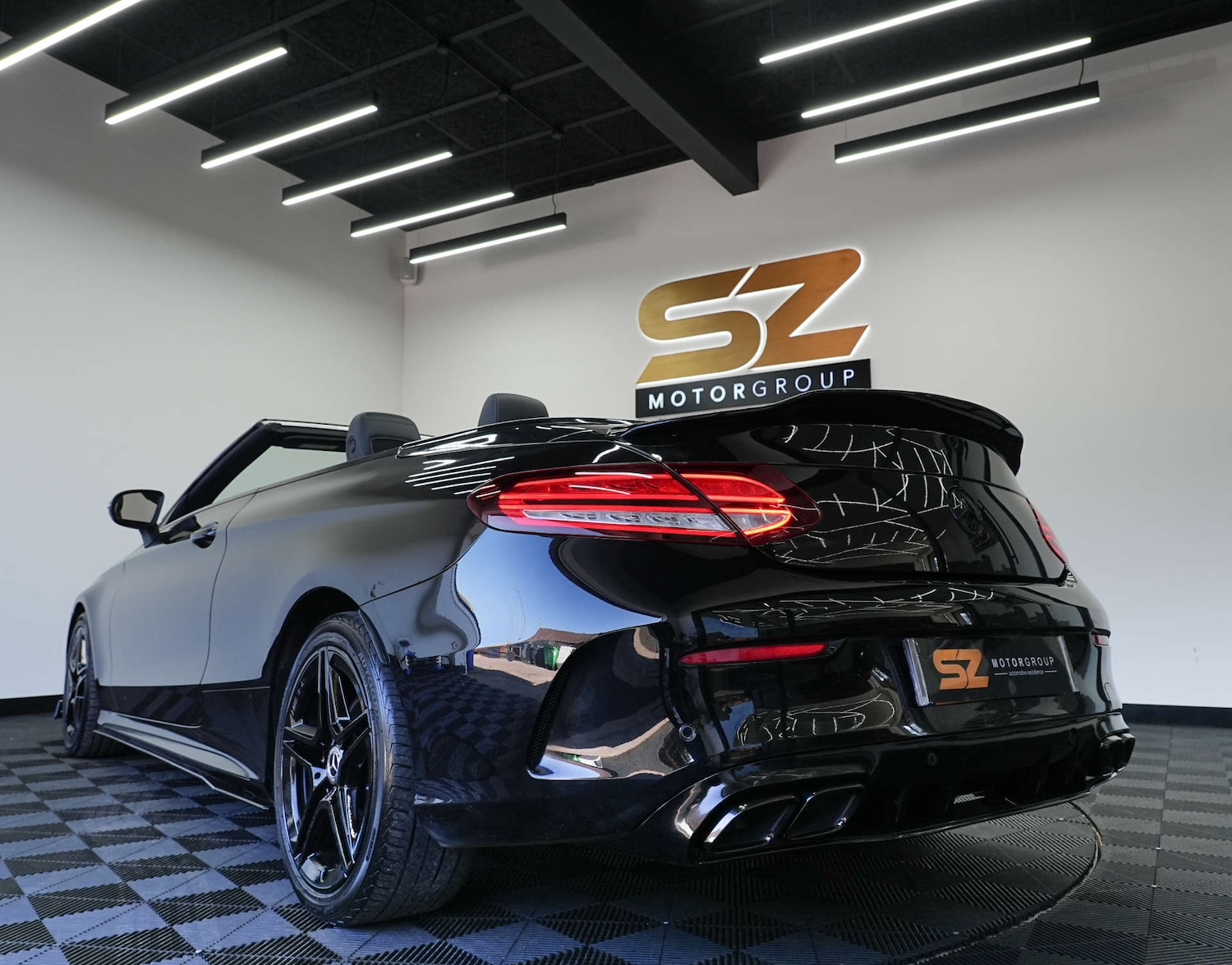 Used Mercedes-Benz C Class 2019 for sale - 78144629: Photo 2