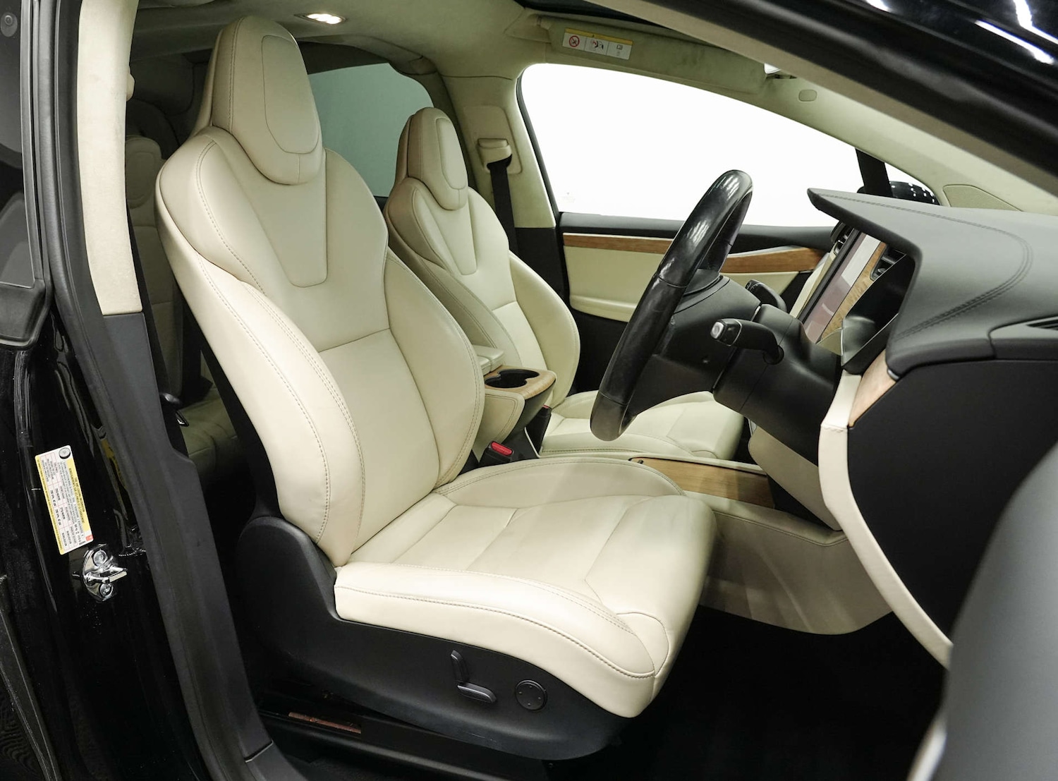 Used Tesla Model X 2019 for sale - 77567810: Photo 14